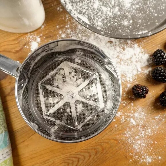 Triple Mesh Stainless Steel Flour Sifter - 5 Cup - Picture 7 of 7